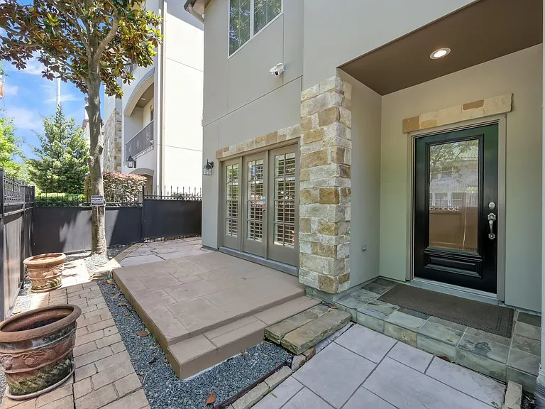 2101 Elmen St — Photo 5