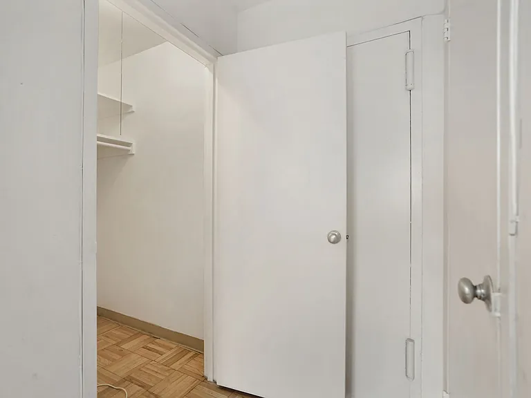 1121 Arlington Blvd #229 — Photo 11