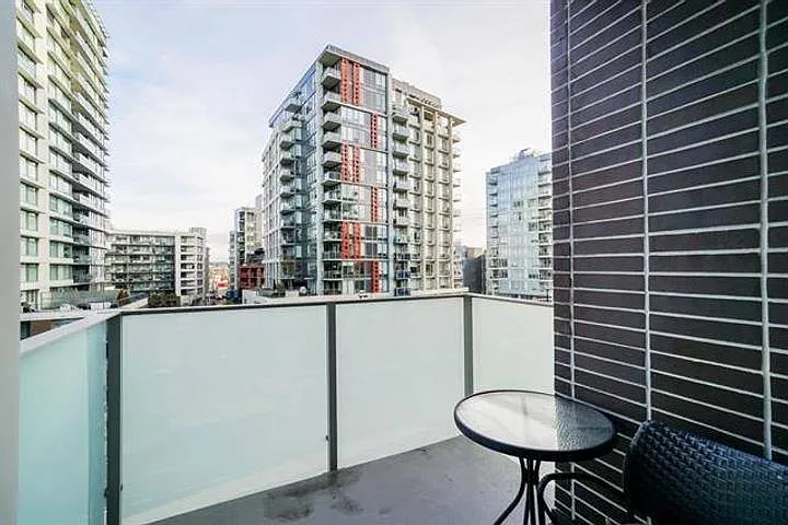1661 Quebec St #5XX — Photo 10