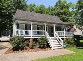 608 Royal Crescent Dr, North Chesterfield, VA 23236