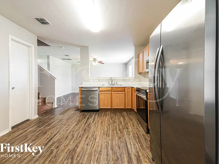 2809 Spencer Cir — Photo 9