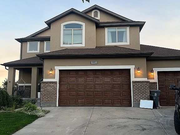 2nd image of 611 W Canteloupe Ct
