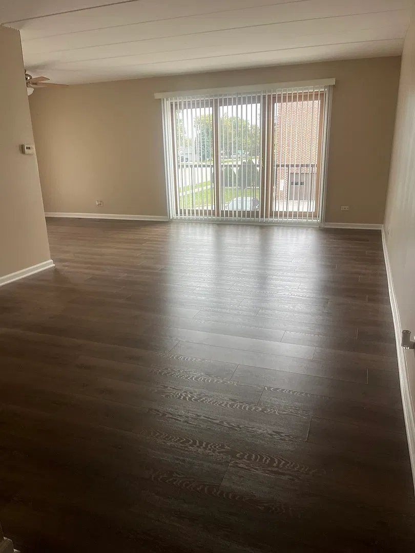 2 bed, 1.5 bath, 1000 sqft, $1,850 — Photo 3