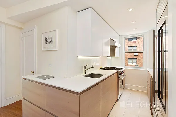 Sold by (Legacy) Elegran | media 7