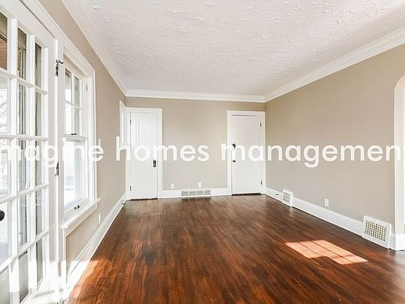 4th image of 2275 Ogontz Ave