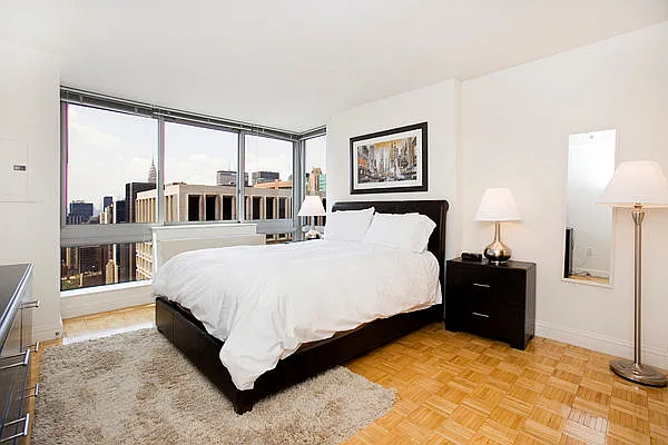 Rented by AIB Management Corp | media 7