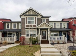 97 N Sunvalley Rd, Cochrane, AB T4C0X7