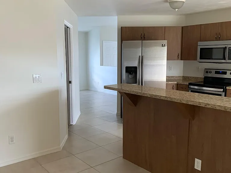 3002 SW 1st Ave — Photo 18
