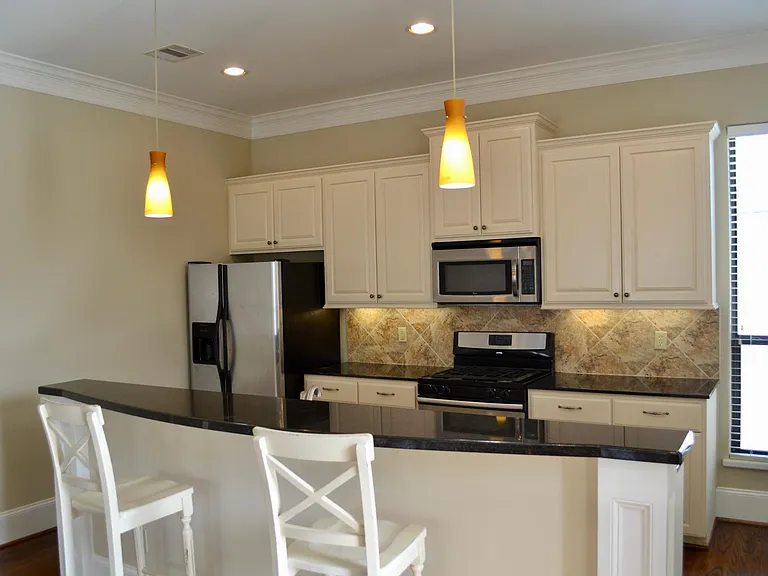 3127 Fairdale Oaks E — Photo 17