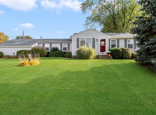 139 Grandview Ave, Woonsocket, RI 02895