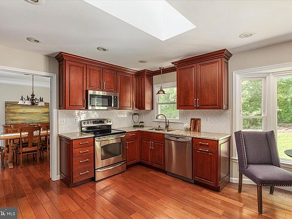 2nd image of 13117 Tingewood Ct