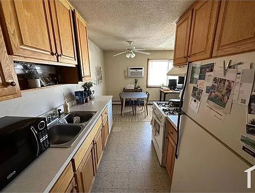 2 bed, 800 sqft, $1,475 — Photo 3