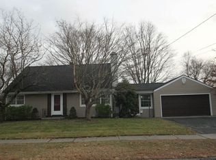 255 Second Hill Ln, Stratford, CT 06614