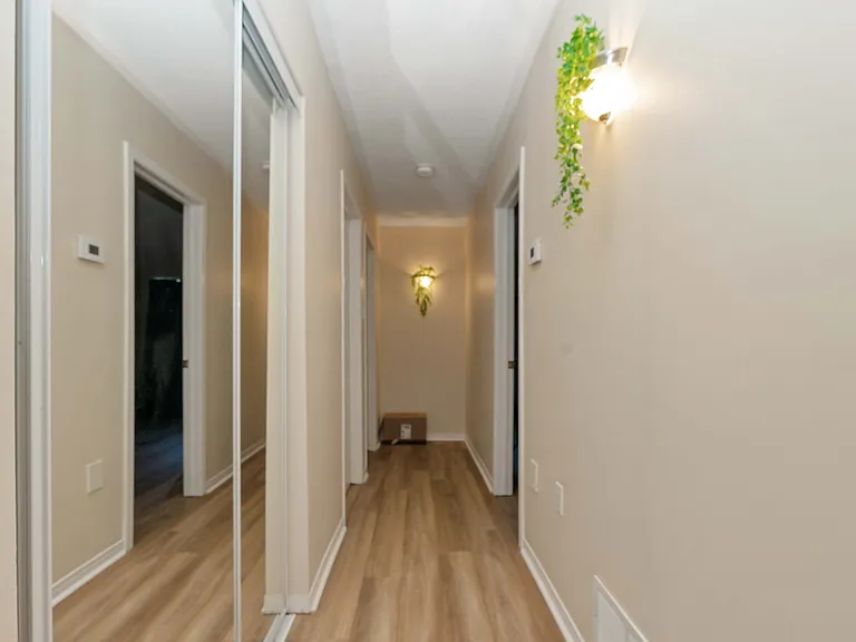 50 Chalmers Dr — Photo 14