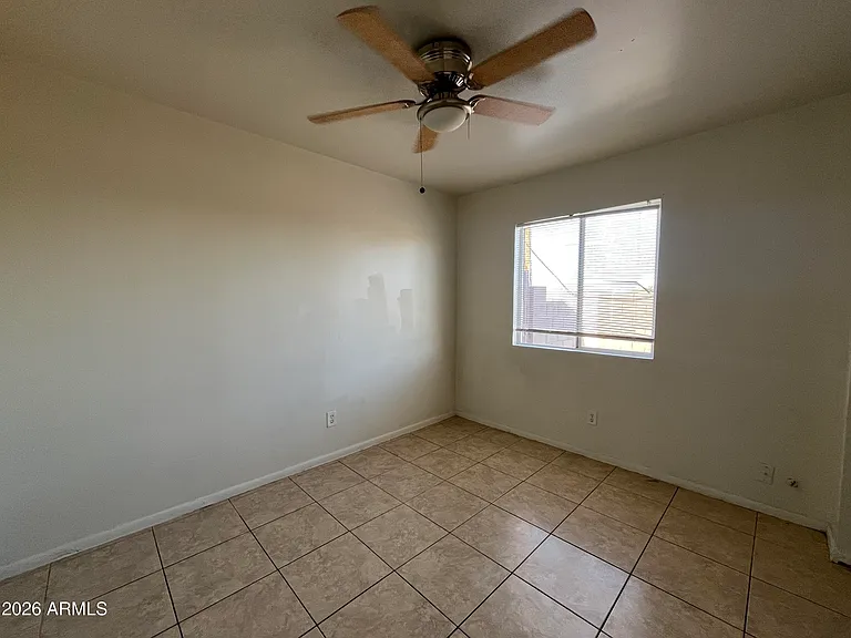 1321 W Vogel Ave #5 — Photo 8