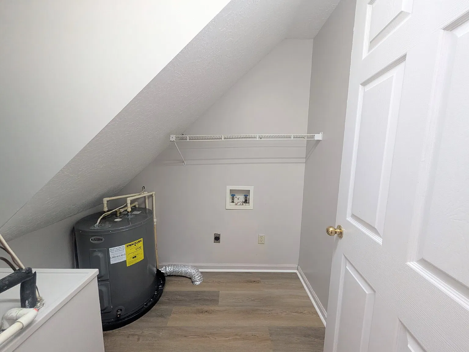 587 Baker Rd — Photo 2