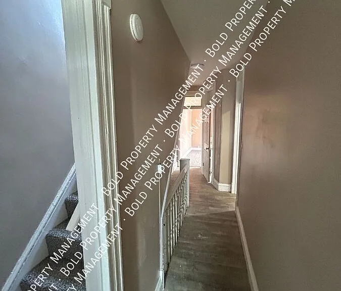357 W Greenwich St #2 — Photo 8