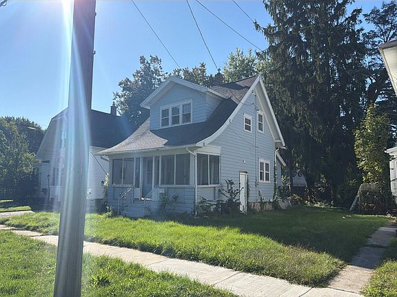 5th image of 809 Union St