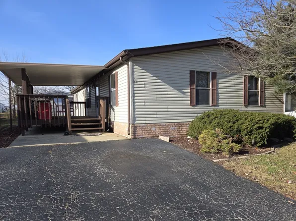 38 Berry Ln, Bourbonnais, IL 60914