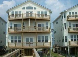 303 Sea Shore Dr, North Topsail Beach, NC 28460