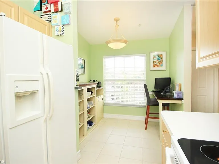 2925 Cypress Trace Cir #201 — Photo 5
