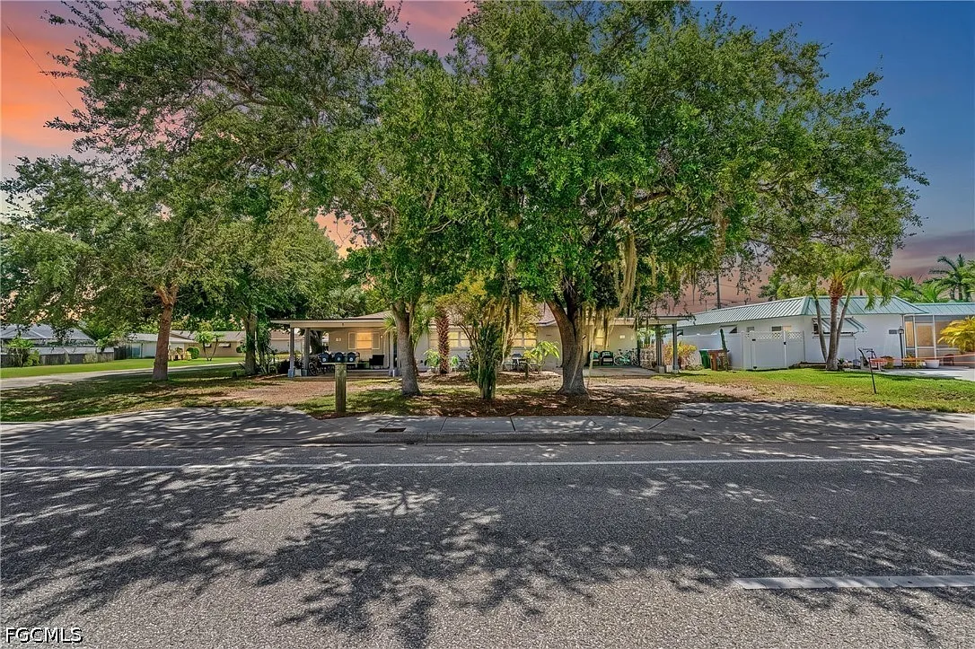 1 bed, 1.0 bath, 780 sqft, $1,295 — Photo 3