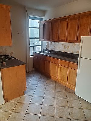 5th image of 6717 Fort Hamilton Pkwy #D