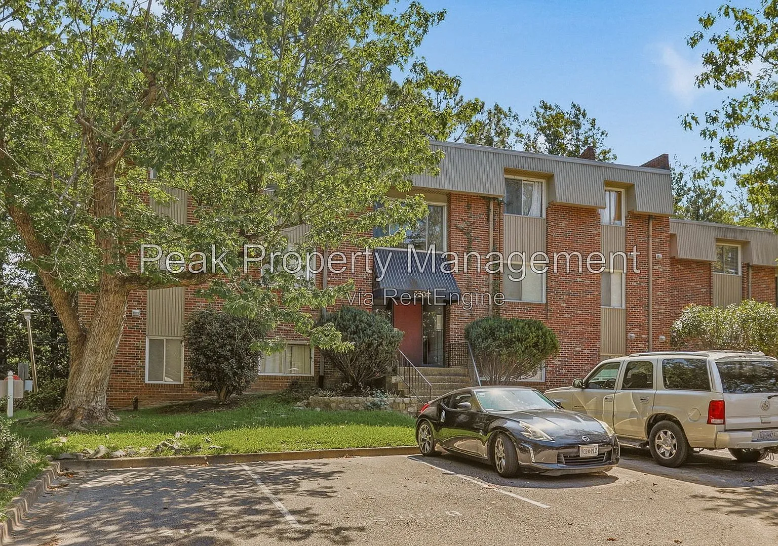 2 bed, 1.0 bath, 861 sqft, $1,600 — Photo 2