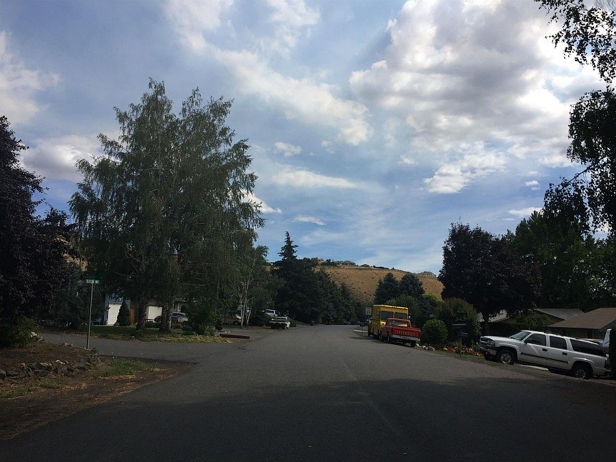 2nd image of 310 Blossom Way