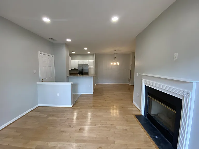 4137 Fountainside Ln #202 — Photo 8