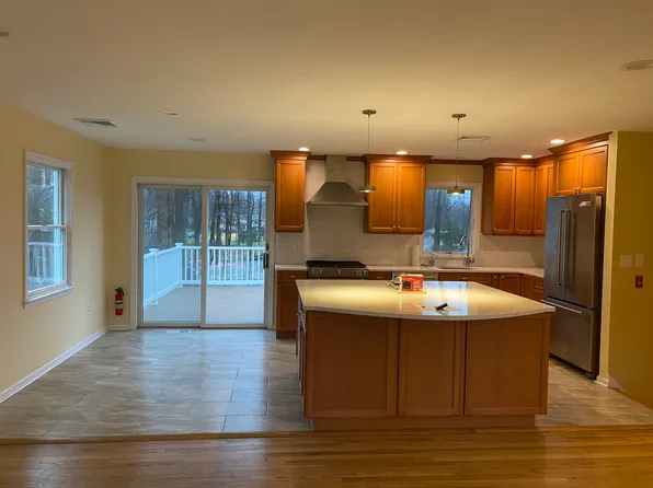 264 Malapardis Rd, Morris Plains, NJ 07950