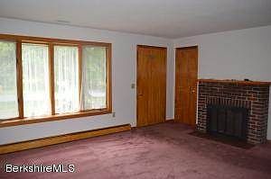 living room w fireplace