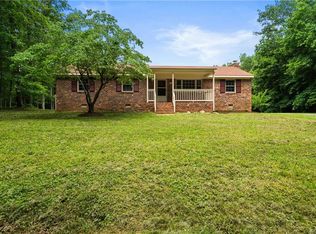 9810 Coalboro Rd, Chesterfield, VA 23838