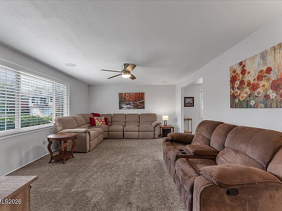 5th image of 560 Peter Cir