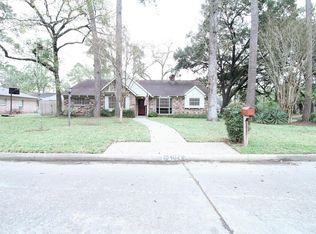 19402 Craigchester Ln, Spring, TX 77388