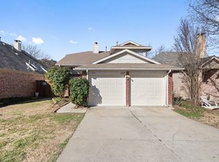 2020 Raven Ln, Lewisville, TX 75077
