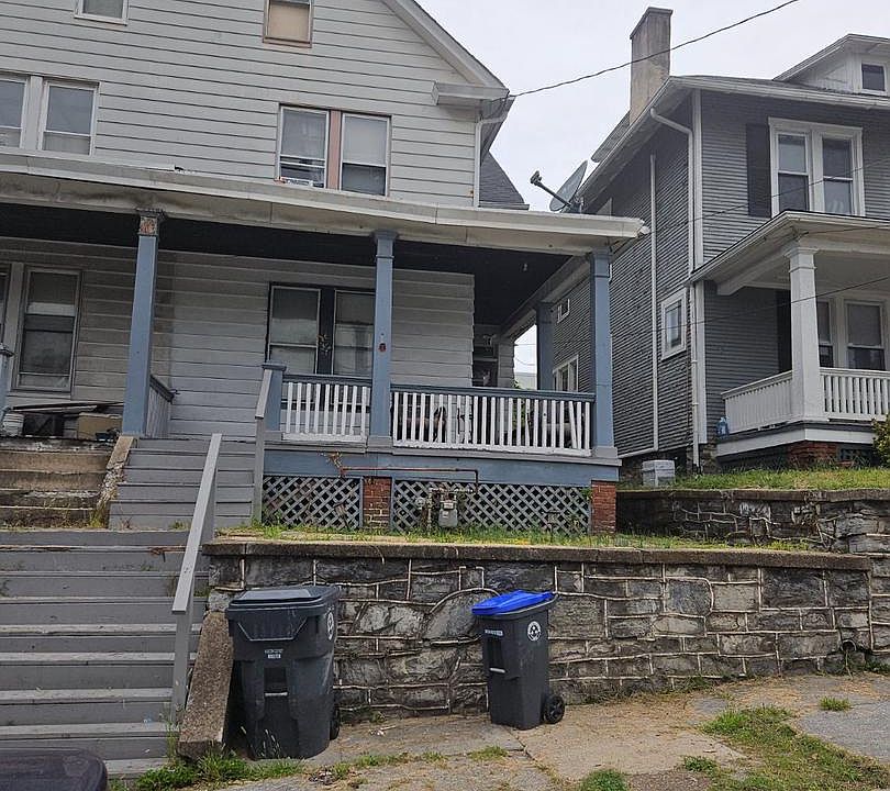 1st image of 421 Pine St