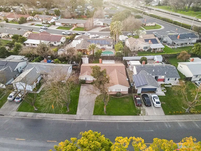 7719 Alexandria Pl — Photo 43