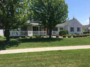 444 Dune Rdg S, Saint Joseph, MI 49085