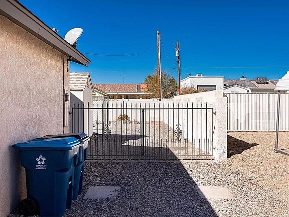 3rd image of 573 Aloha Dr