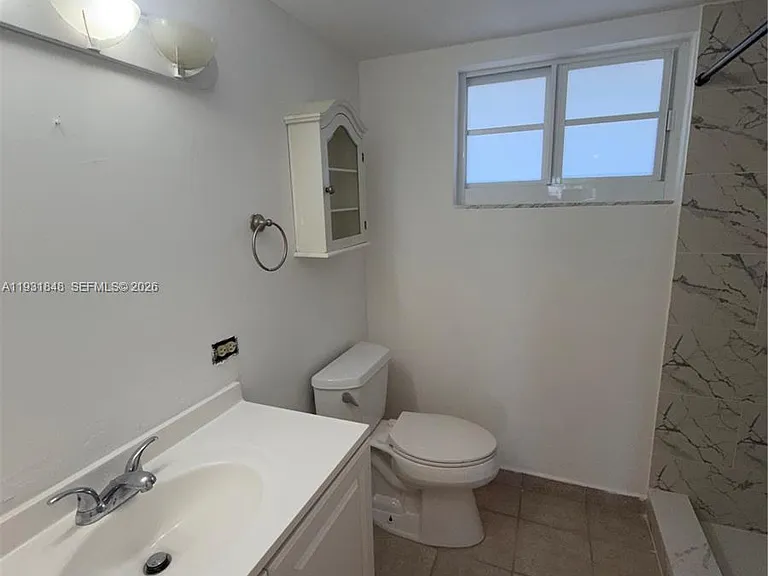 1530 NE 191st St #205 — Photo 8