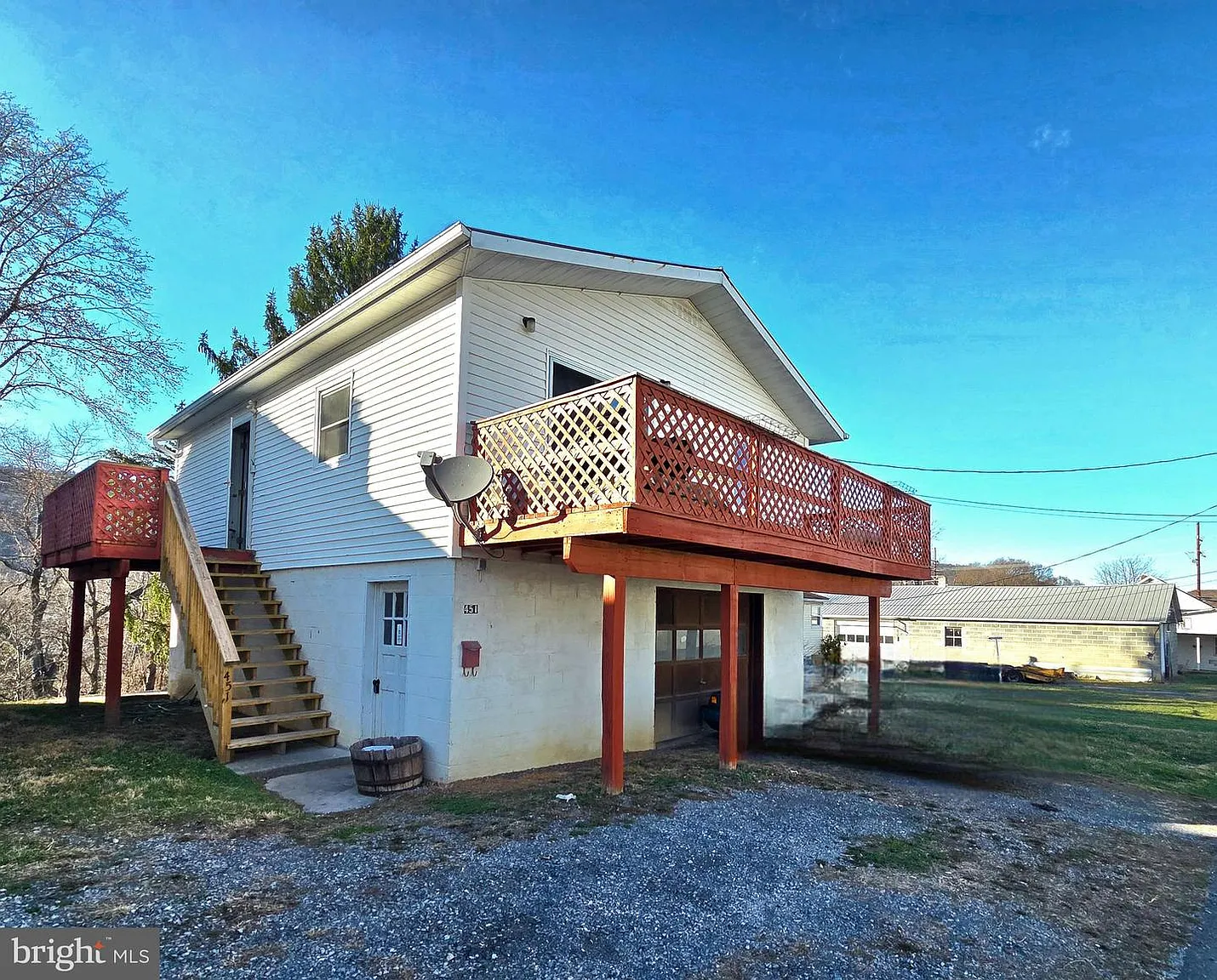 451 Harmison Ln photo 1