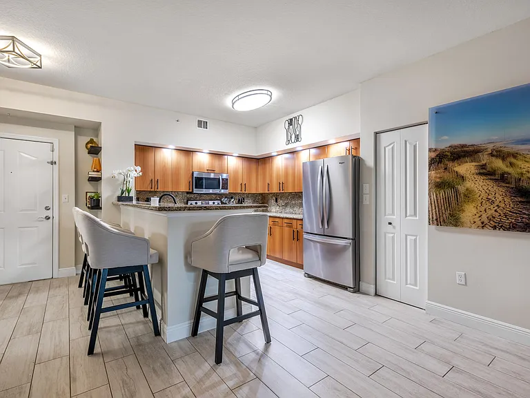 255 NE 3rd Ave #2212 — Photo 6