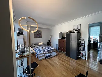 Rented by Manhattan Boutique Real Estate