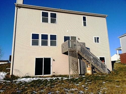 5th image of 448 Stone Hollow Dr
