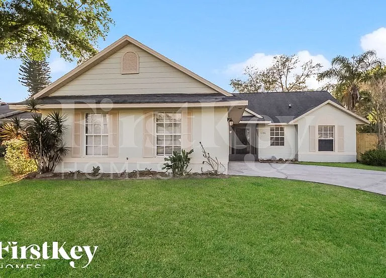 1136 Creek Woods Cir — Photo 1