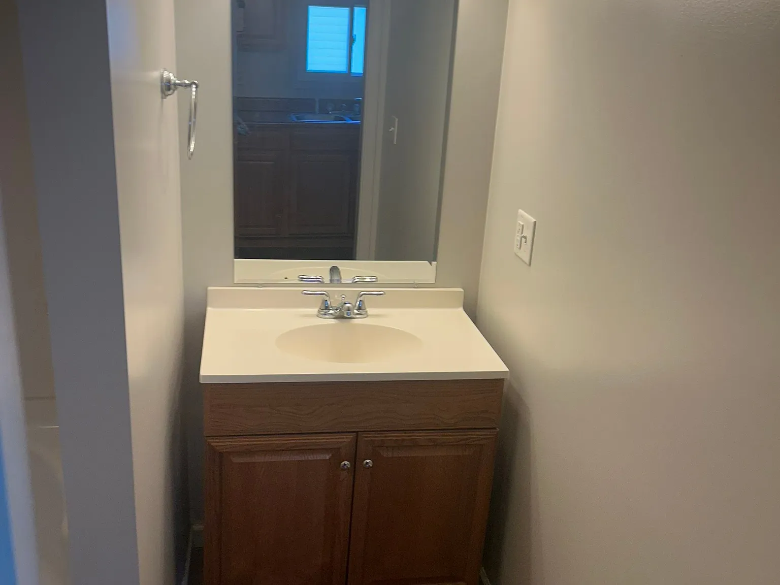 2756 E Brutus St - 3 — Photo 3