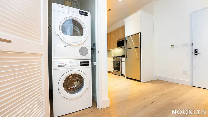 Rented by Nooklyn NYC LLC | media 46