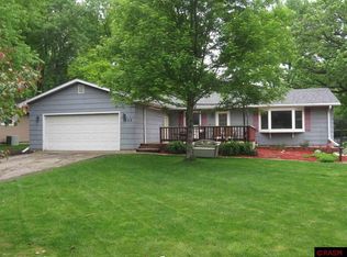 1602 James Dr, North Mankato, MN 56003