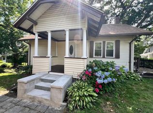 51 Alger Ave, Warwick, RI 02818